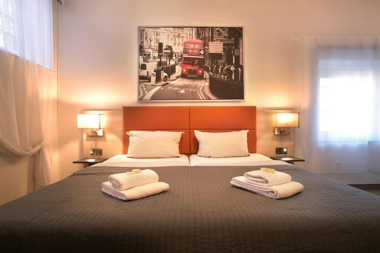 Hotel Buergerhof Keulen Buitenkant foto