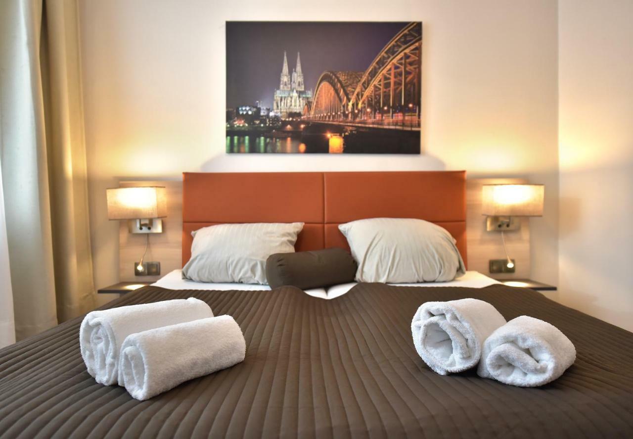 Hotel Buergerhof Keulen Buitenkant foto